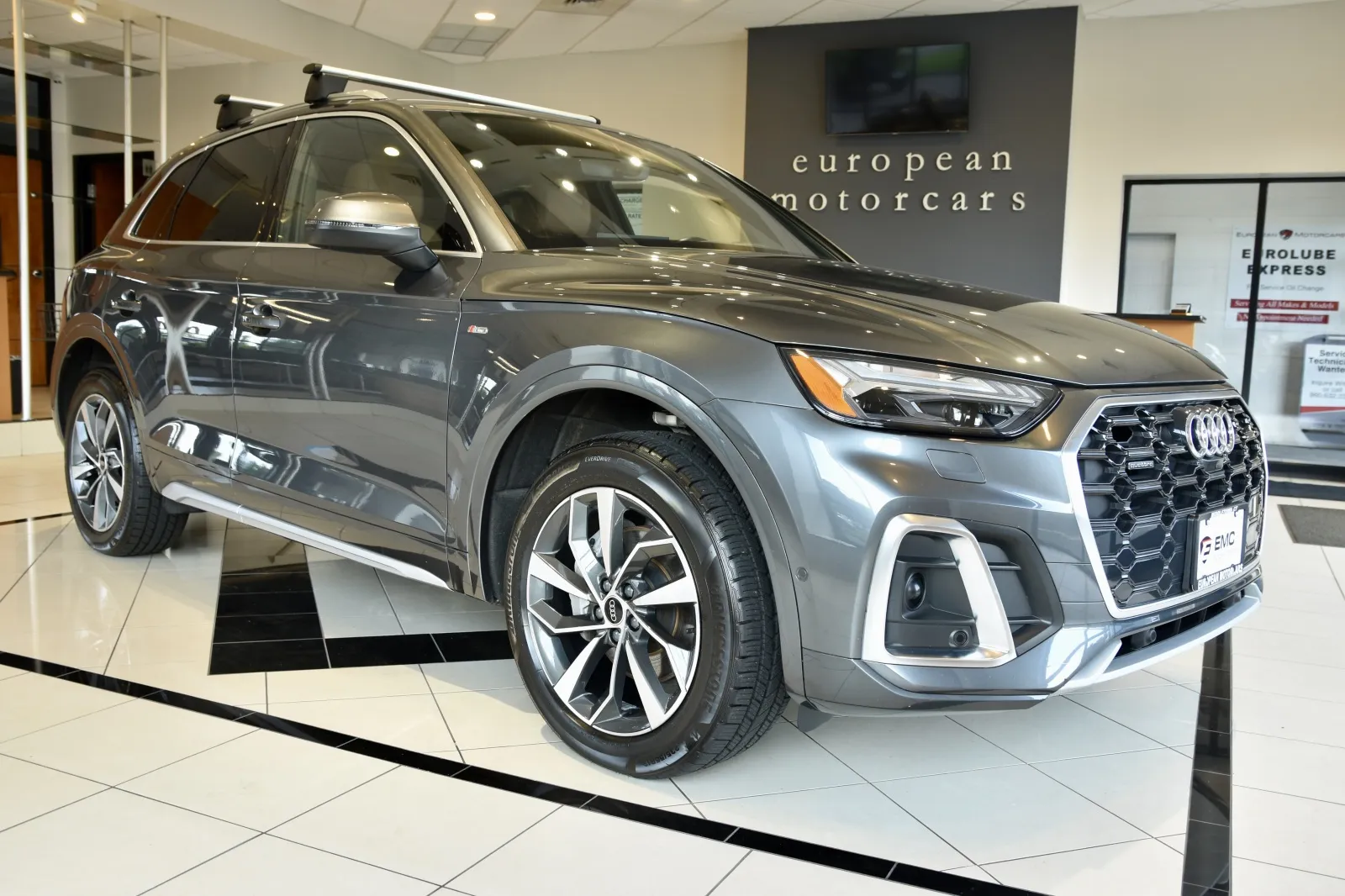 Gray 2024 Audi Q5 quattro S line Prestige 45 TFSI for sale in Middletown, CT
