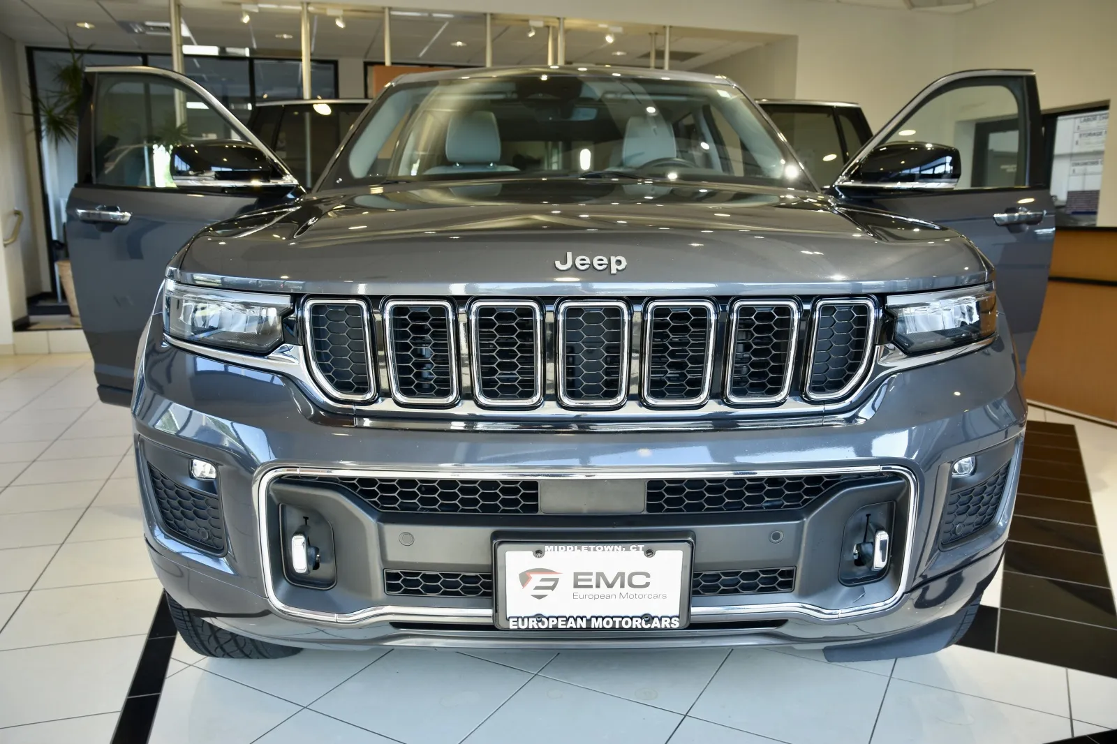 Photos of 2022 Jeep Grand Cherokee Overland for sale in Middletown, CT at European Motorcars