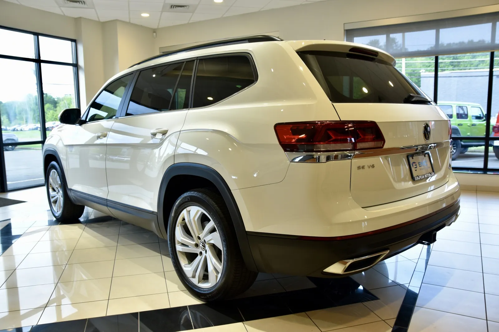 More photos of 2022 Volkswagen Atlas V6 SE 4Motion at European Motorcars, CT