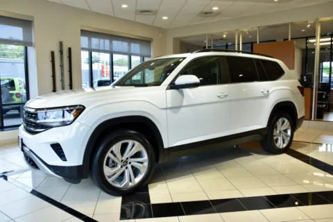 Another view of 2022 Volkswagen Atlas V6 SE 4Motion for sale in Middletown, CT at European Motorcars