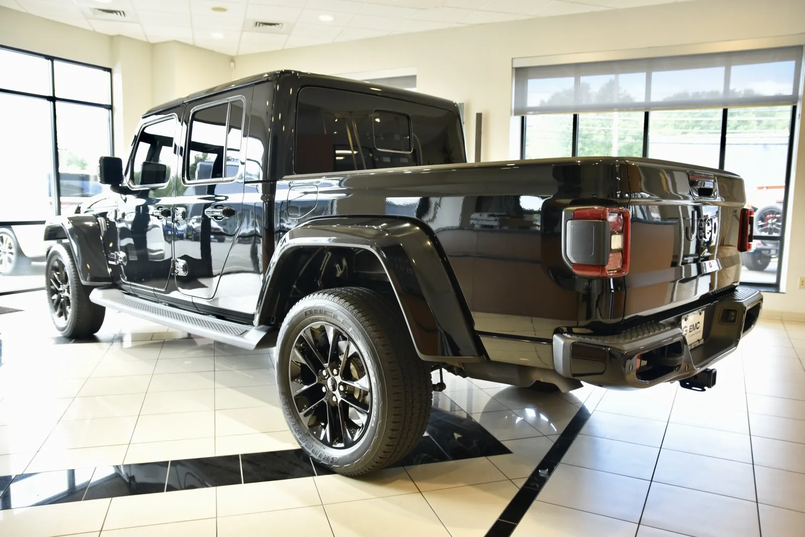 More photos of 2021 Jeep Gladiator High Altitude at European Motorcars, CT