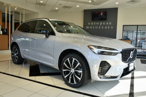 Silver 2024 Volvo XC60 B5 Plus Dark Theme for sale in Middletown, CT