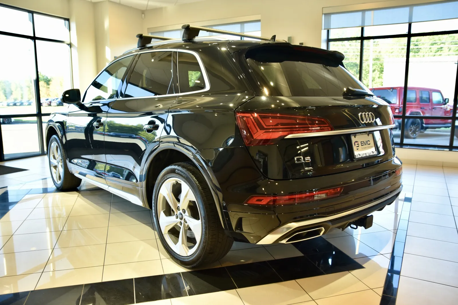 More photos of 2023 Audi Q5 quattro S line Prestige 45 TFSI at European Motorcars, CT