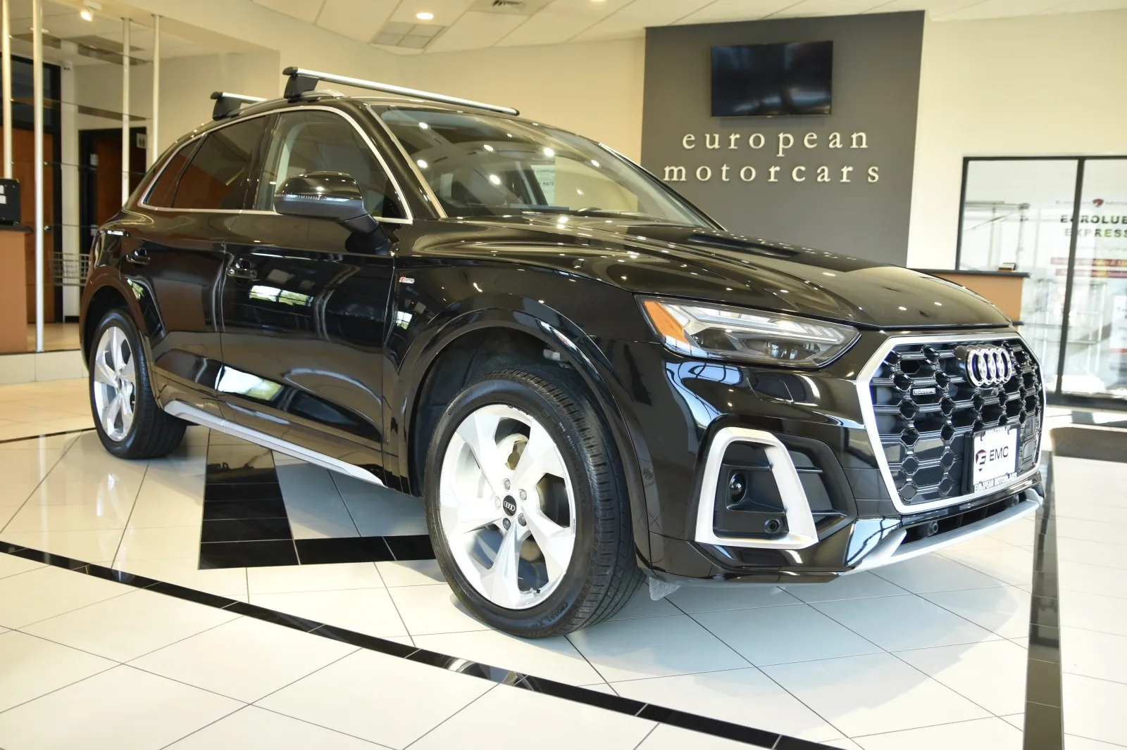 Black 2023 Audi Q5 quattro S line Prestige 45 TFSI for sale in Middletown, CT