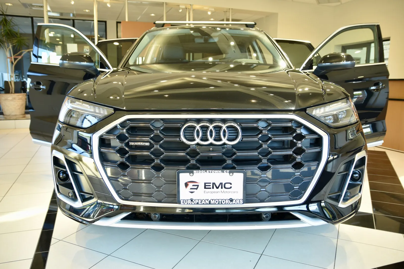 Photos of 2023 Audi Q5 quattro S line Prestige 45 TFSI for sale in Middletown, CT at European Motorcars