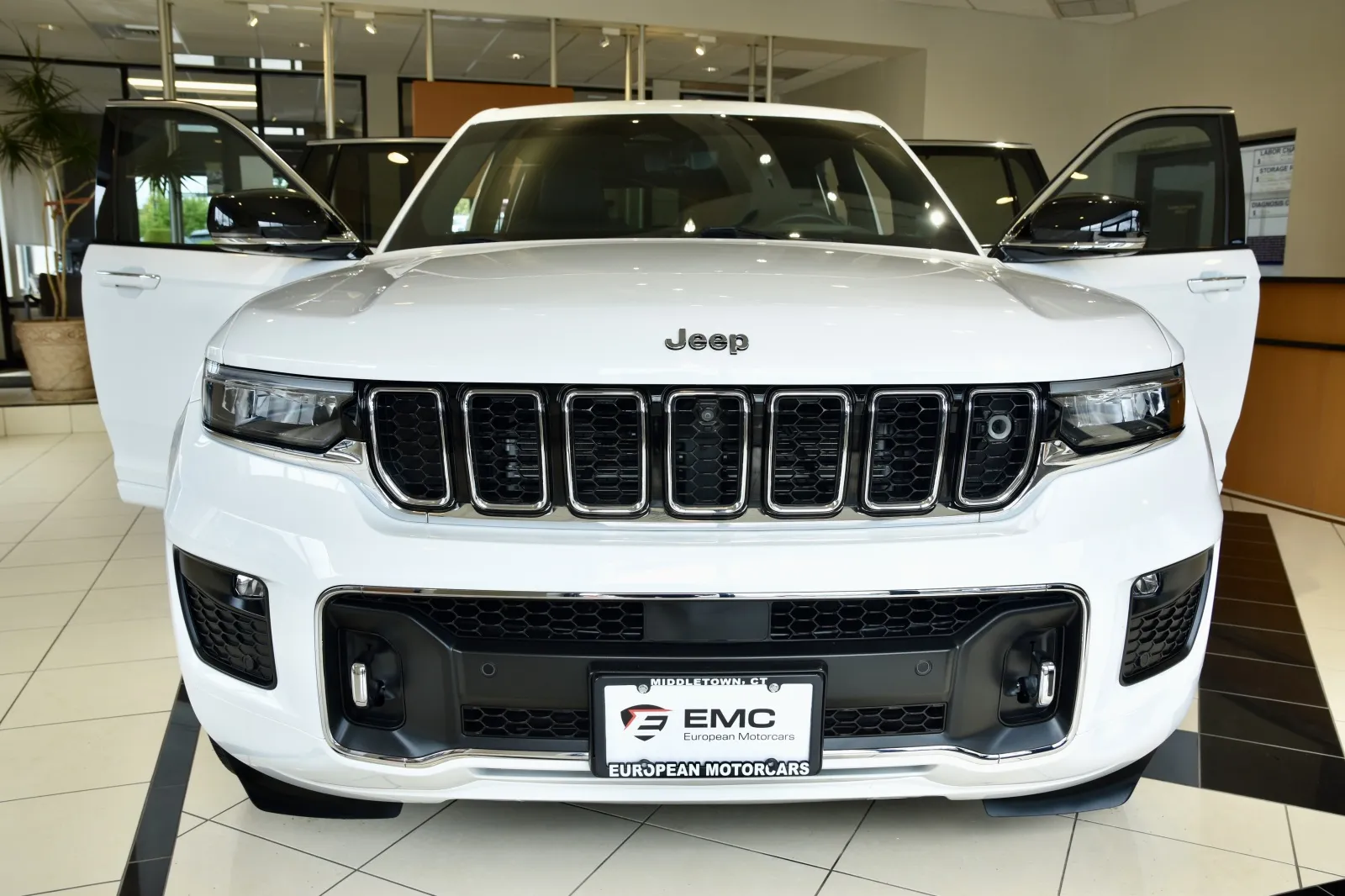 Photos of 2023 Jeep Grand Cherokee Overland for sale in Middletown, CT at European Motorcars