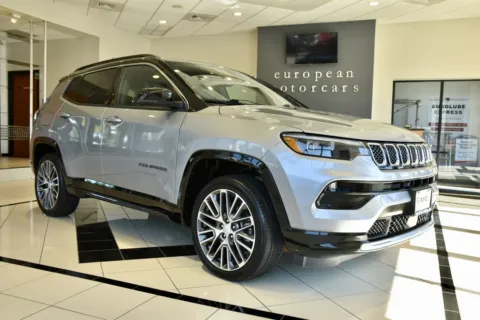 Silver 2023 Jeep Compass Limited for sale in Middletown, CT