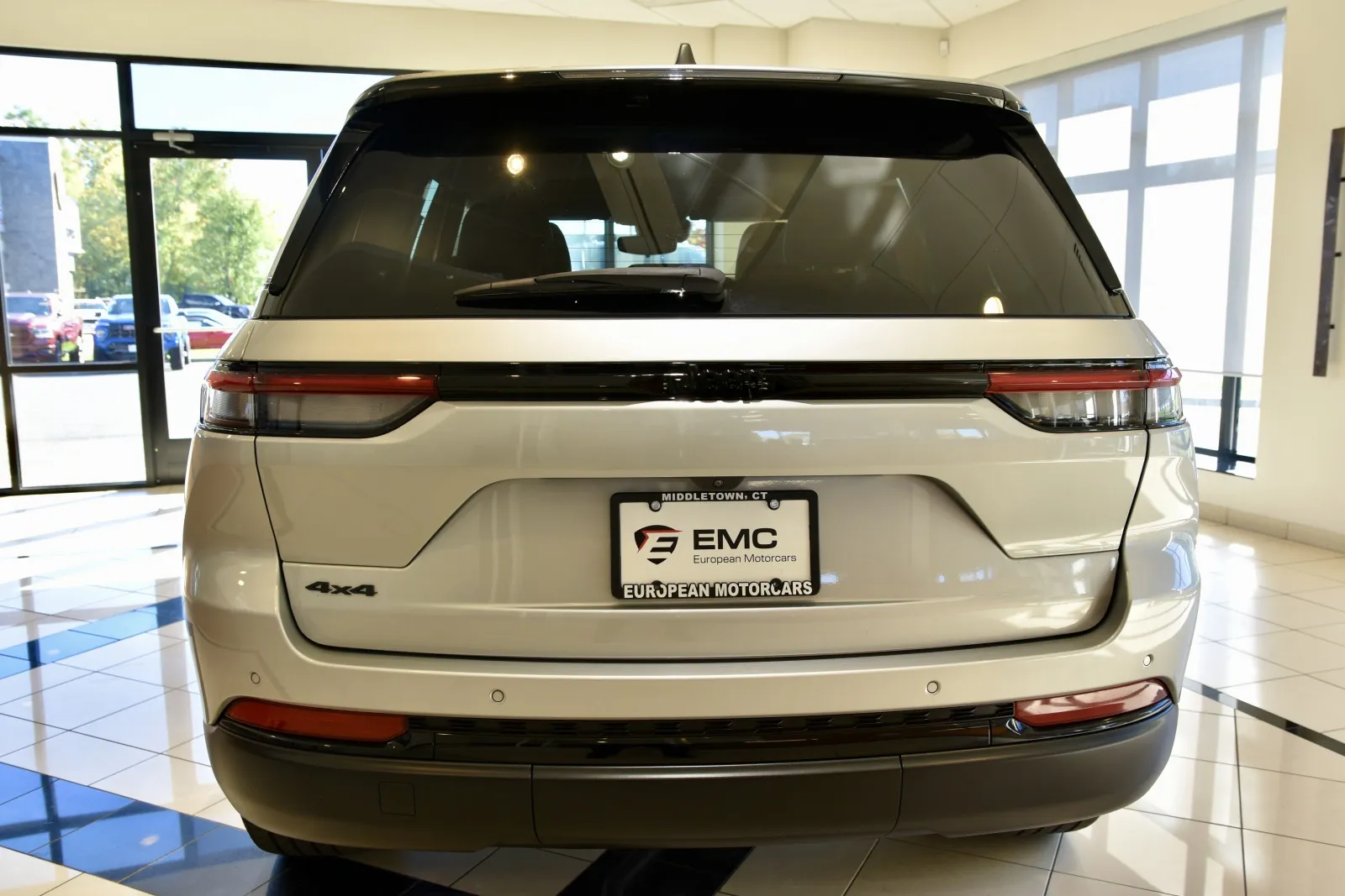 More photos of 2023 Jeep Grand Cherokee Altitude X at European Motorcars, CT