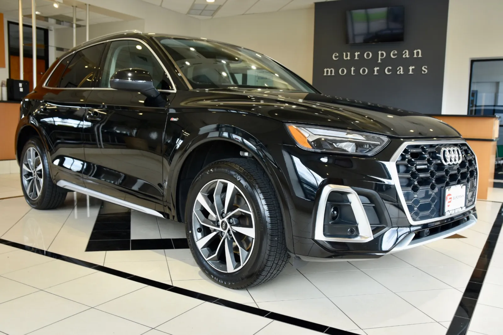 Black 2024 Audi Q5 S line Premium Plus for sale in Middletown, CT
