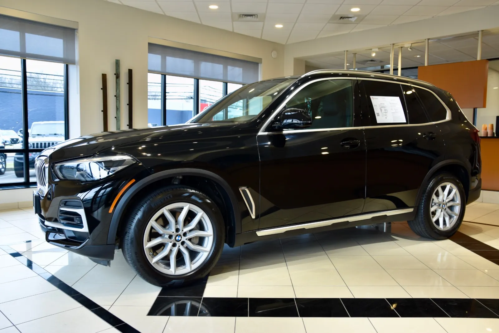 Another view of 2022 BMW X5 xDrive40i for sale in Middletown, CT at European Motorcars