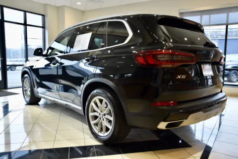 More photos of 2022 BMW X5 xDrive40i at European Motorcars, CT