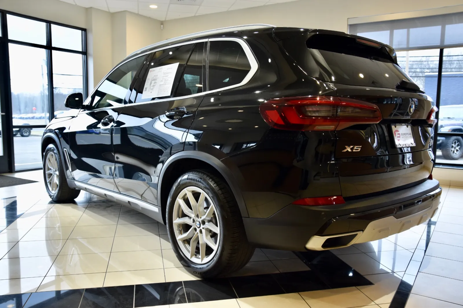 More photos of 2022 BMW X5 xDrive40i at European Motorcars, CT