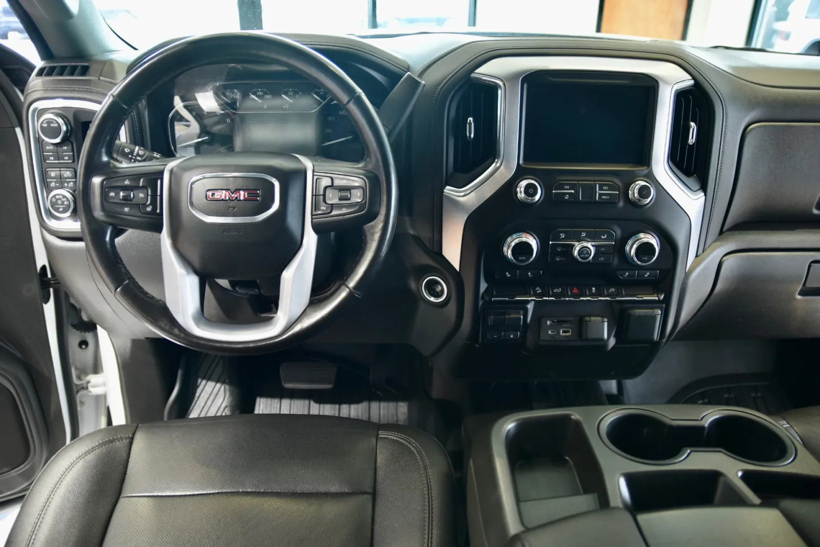 2021 GMC Sierra 1500 SLT - Photo 18