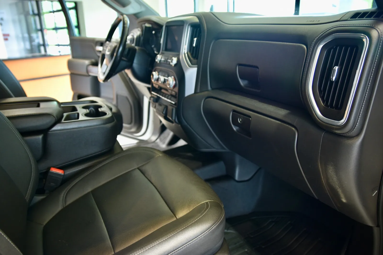 2021 GMC Sierra 1500 SLT - Photo 29