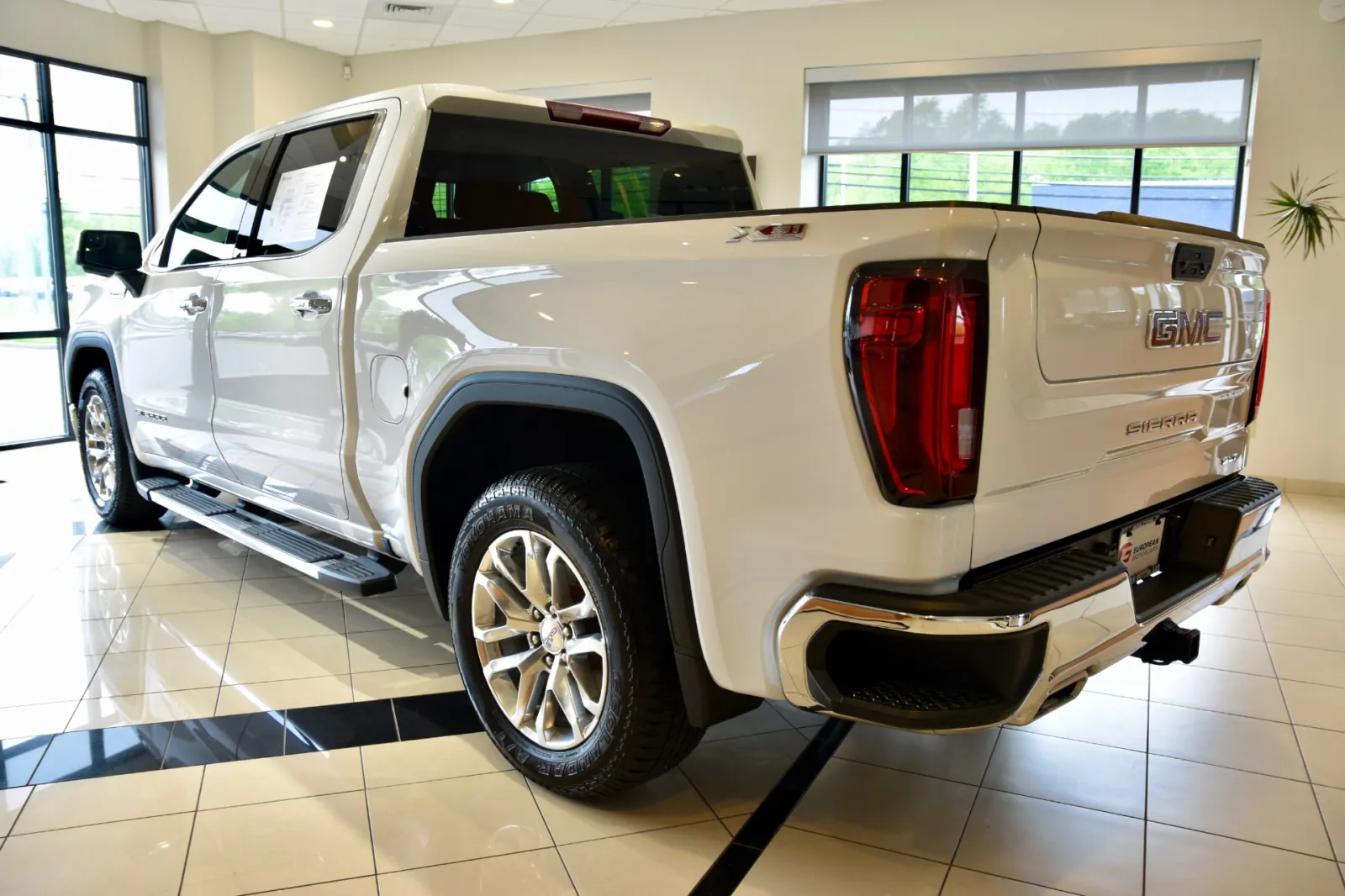 More photos of 2021 GMC Sierra 1500 SLT at European Motorcars, CT