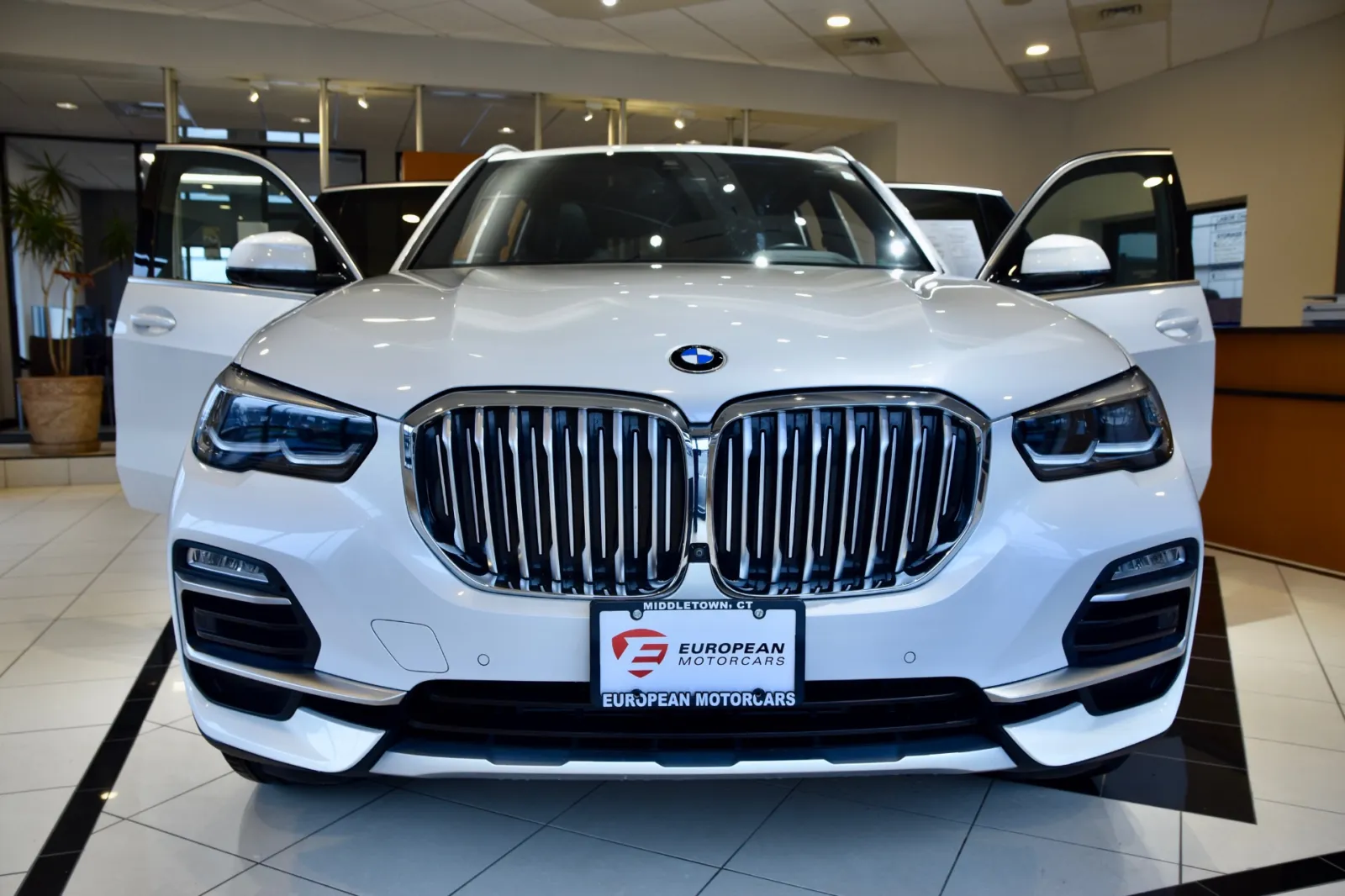 Photos of 2021 BMW X5 xDrive40i for sale in Middletown, CT at European Motorcars