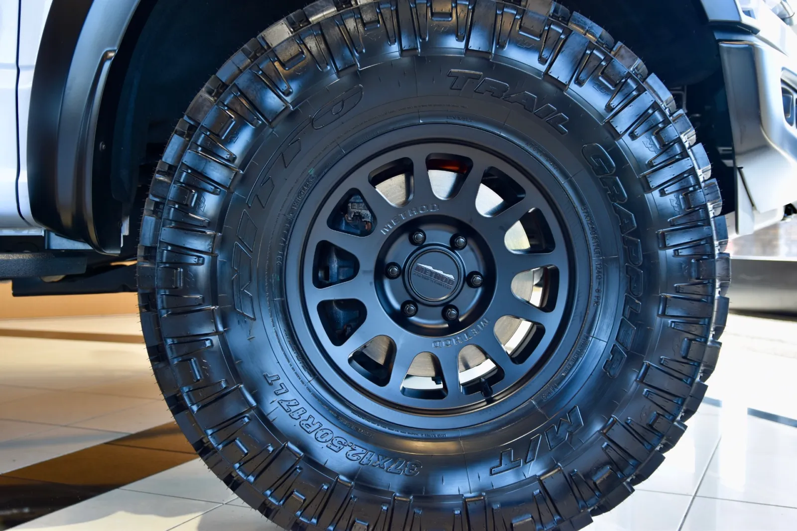 2024 Ford F-150 Raptor - Photo 17