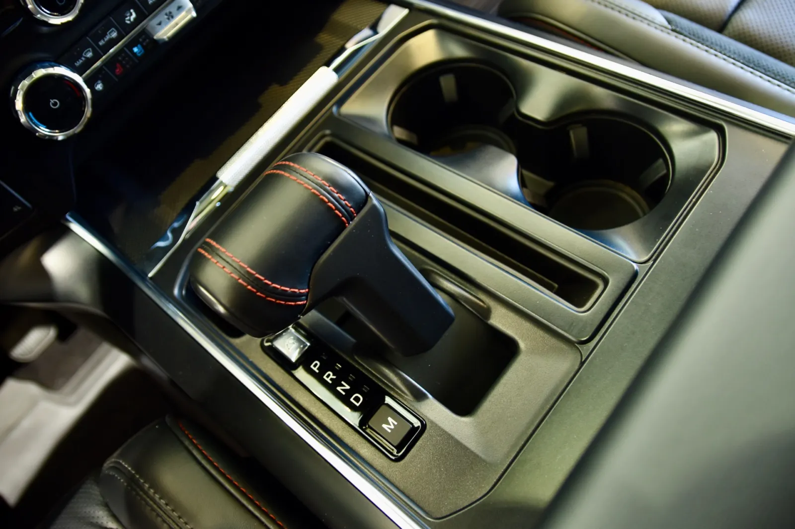 2024 Ford F-150 Raptor - Photo 25