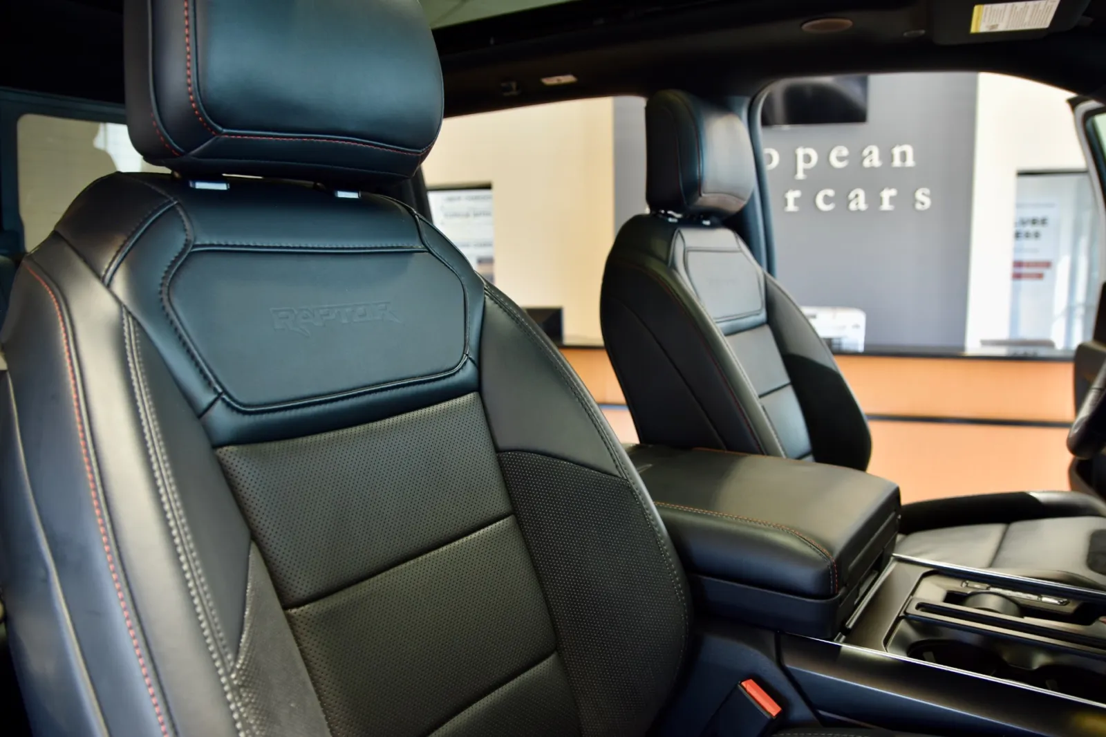 2024 Ford F-150 Raptor - Photo 34