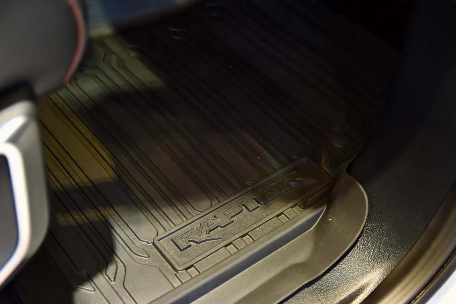 2024 Ford F-150 Raptor - Photo 36