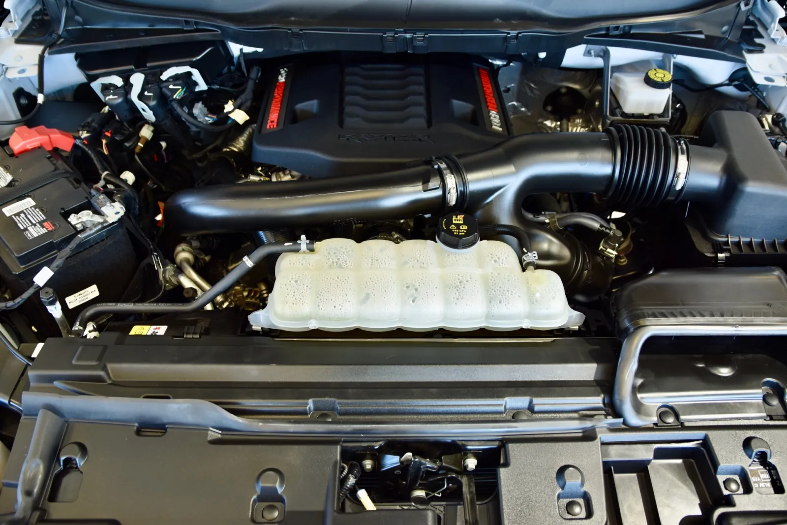 2024 Ford F-150 Raptor - Photo 38