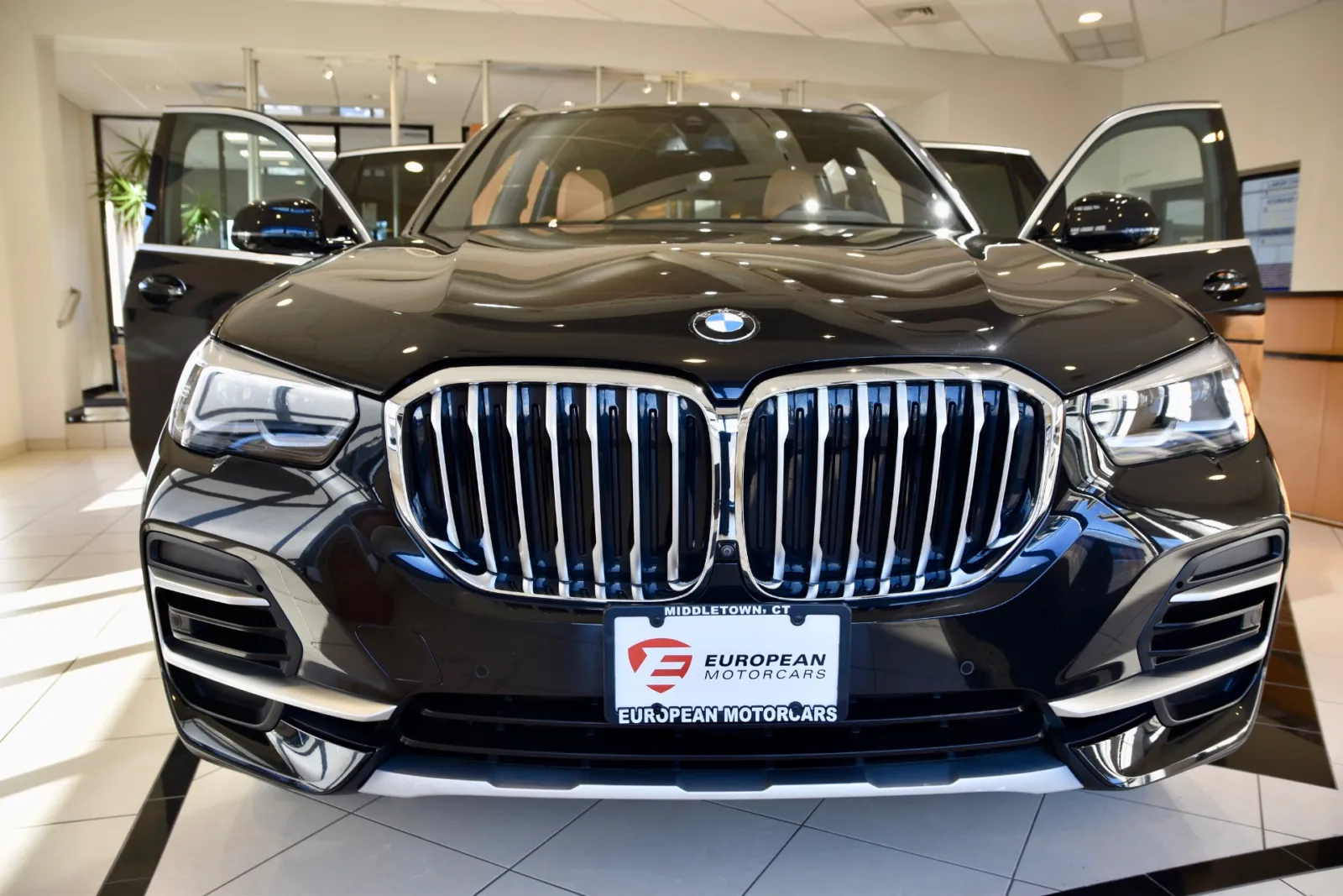 Photos of 2022 BMW X5 xDrive40i for sale in Middletown, CT at European Motorcars