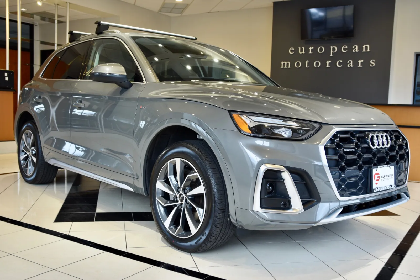 Gray 2024 Audi Q5 S line Premium Plus for sale in Middletown, CT