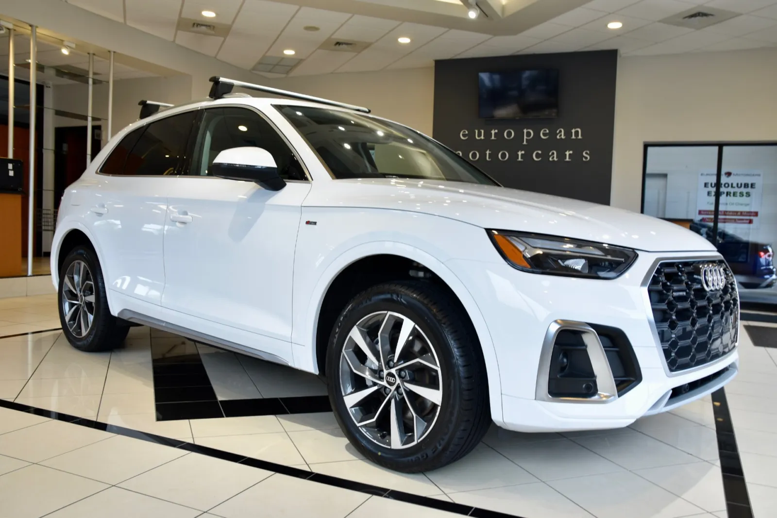 White 2024 Audi Q5 S line Premium Plus for sale in Middletown, CT