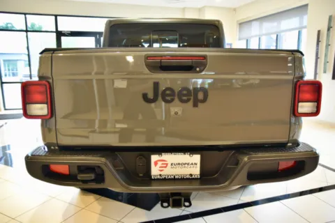 More photos of 2021 Jeep Gladiator Willys at European Motorcars, CT