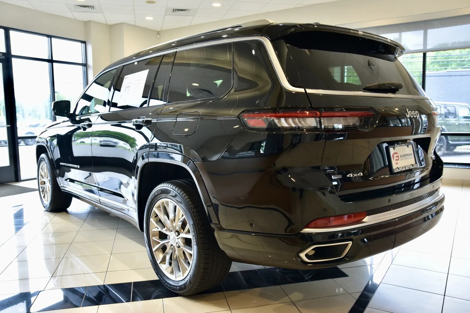 More photos of 2021 Jeep Grand Cherokee L Summit at European Motorcars, CT