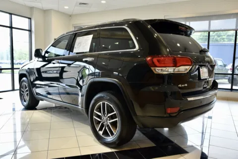 More photos of 2021 Jeep Grand Cherokee Limited at European Motorcars, CT
