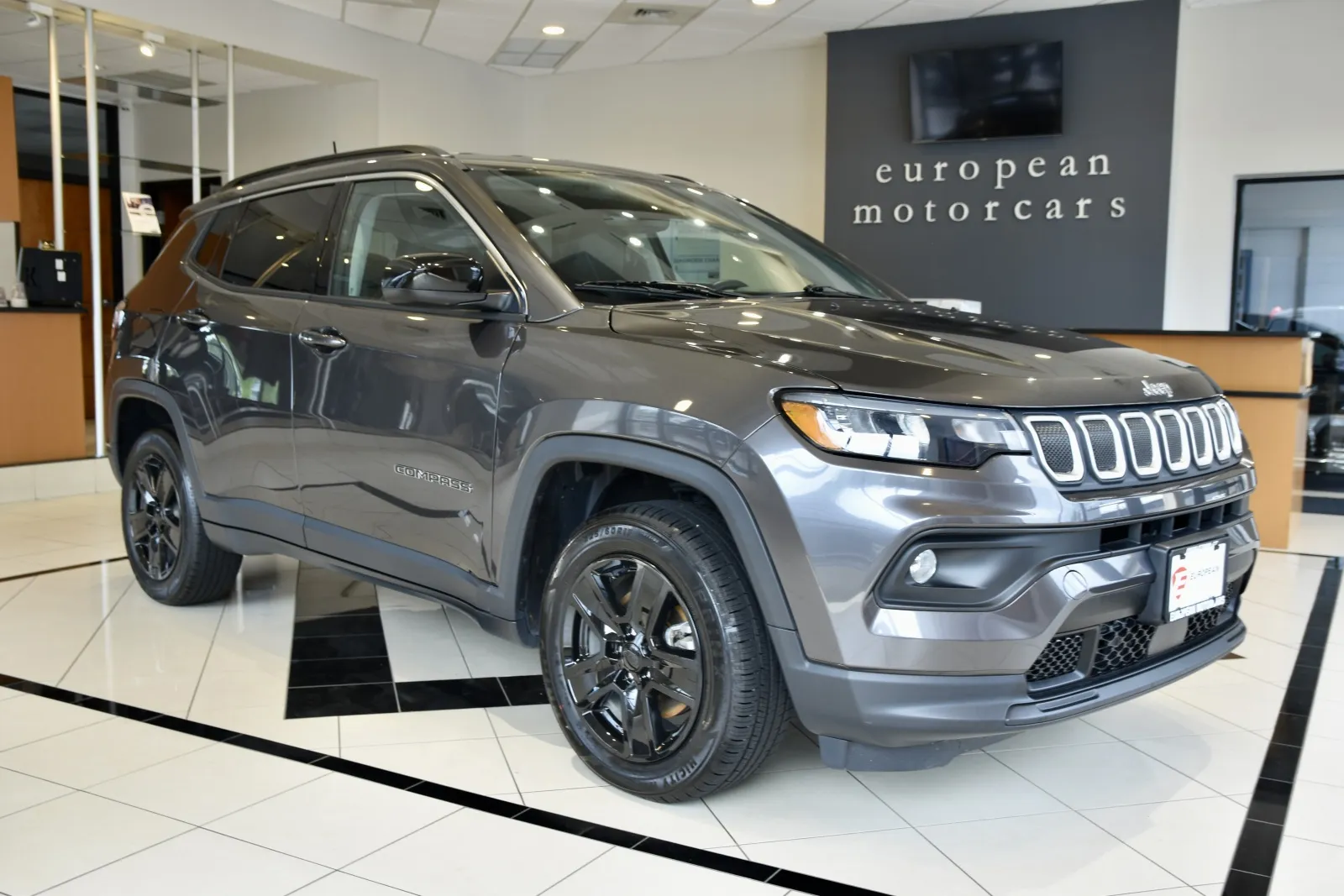 Gray 2022 Jeep Compass Latitude for sale in Middletown, CT