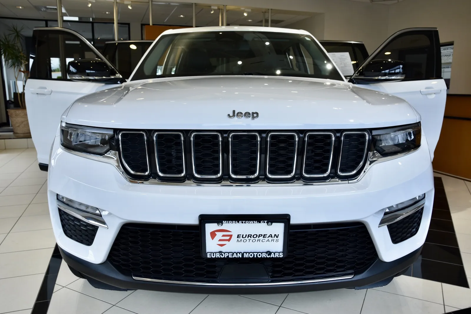 Photos of 2022 Jeep Grand Cherokee Limited for sale in Middletown, CT at European Motorcars