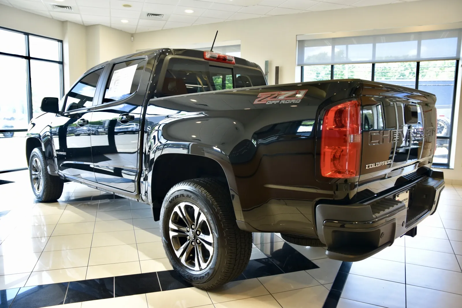 More photos of 2022 Chevrolet Colorado 4WD Z71 at European Motorcars, CT