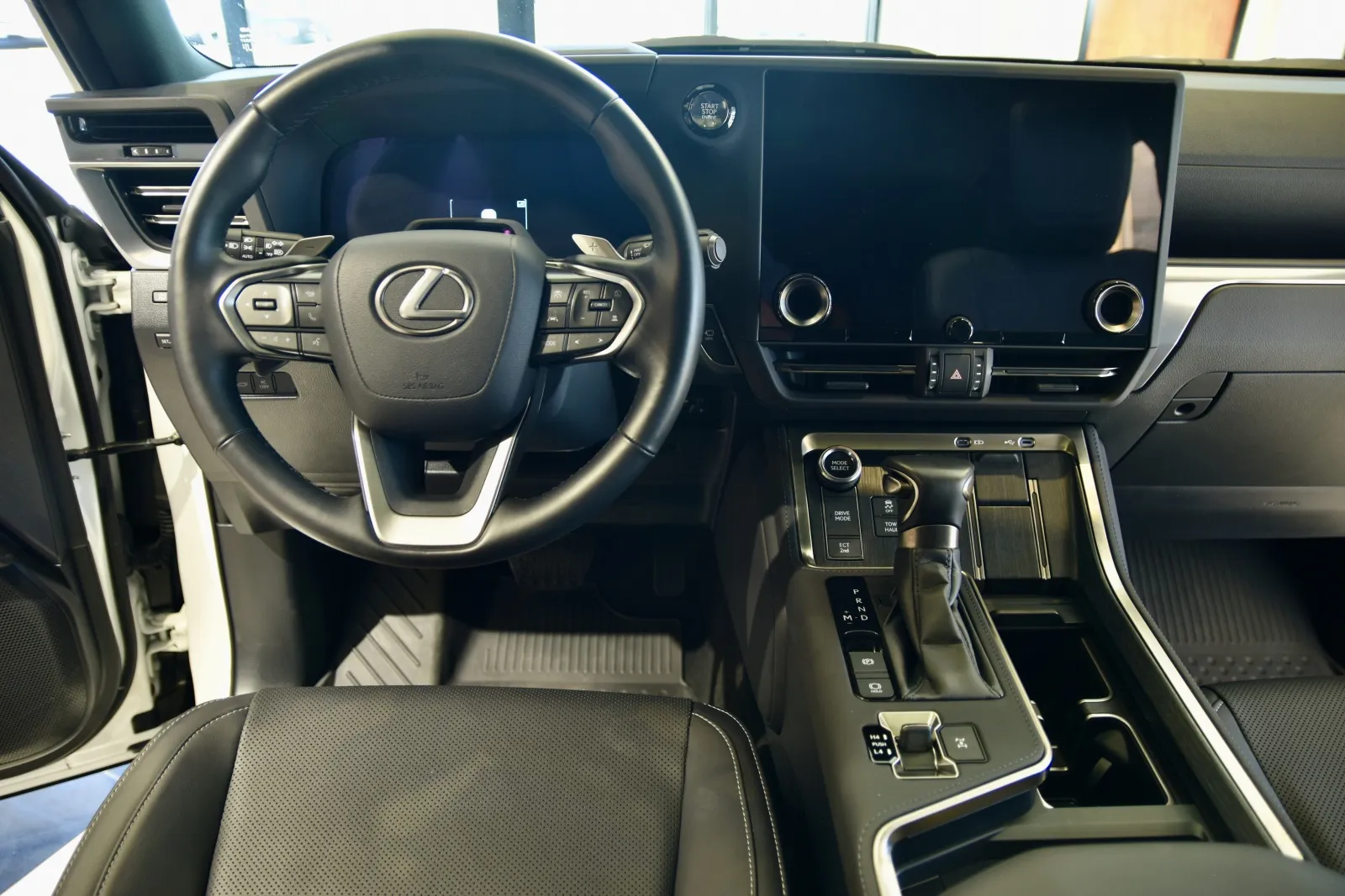 2024 Lexus GX Premium - Photo 13