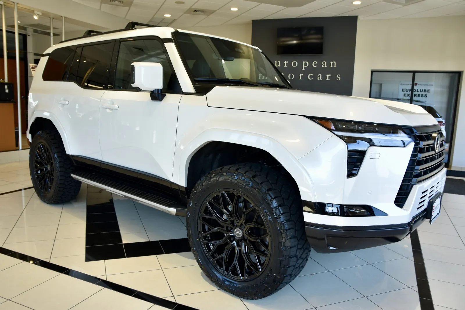 White 2024 Lexus GX 550 Premium + for sale in Middletown, CT