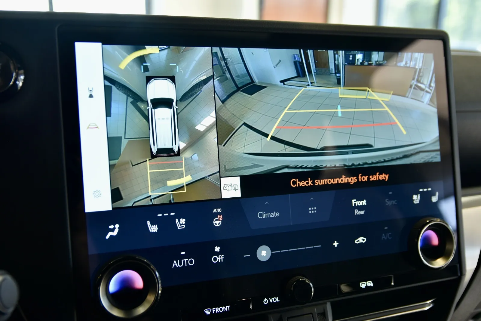 2024 Lexus GX Premium - Photo 18