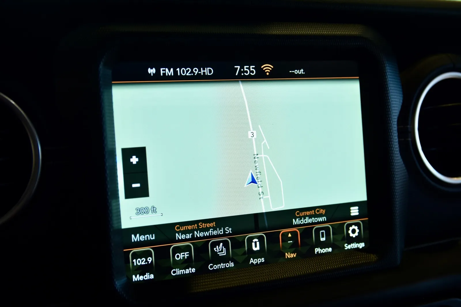 2022 Jeep Wrangler Unlimited Sahara photo 13