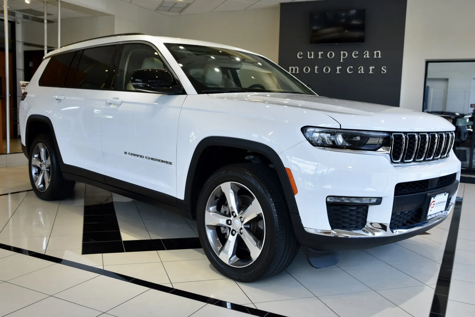 White 2022 Jeep Grand Cherokee L Limited for sale in Middletown, CT