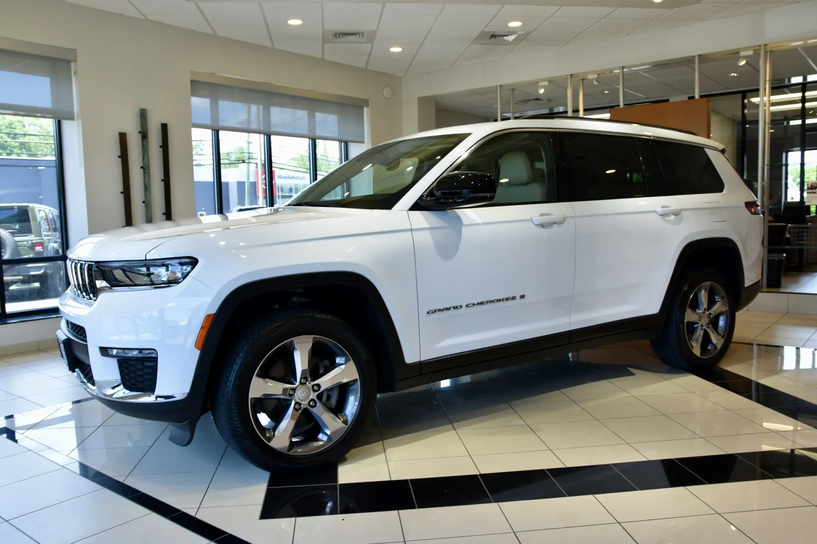 Another view of 2022 Jeep Grand Cherokee L Limited for sale in Middletown, CT at European Motorcars