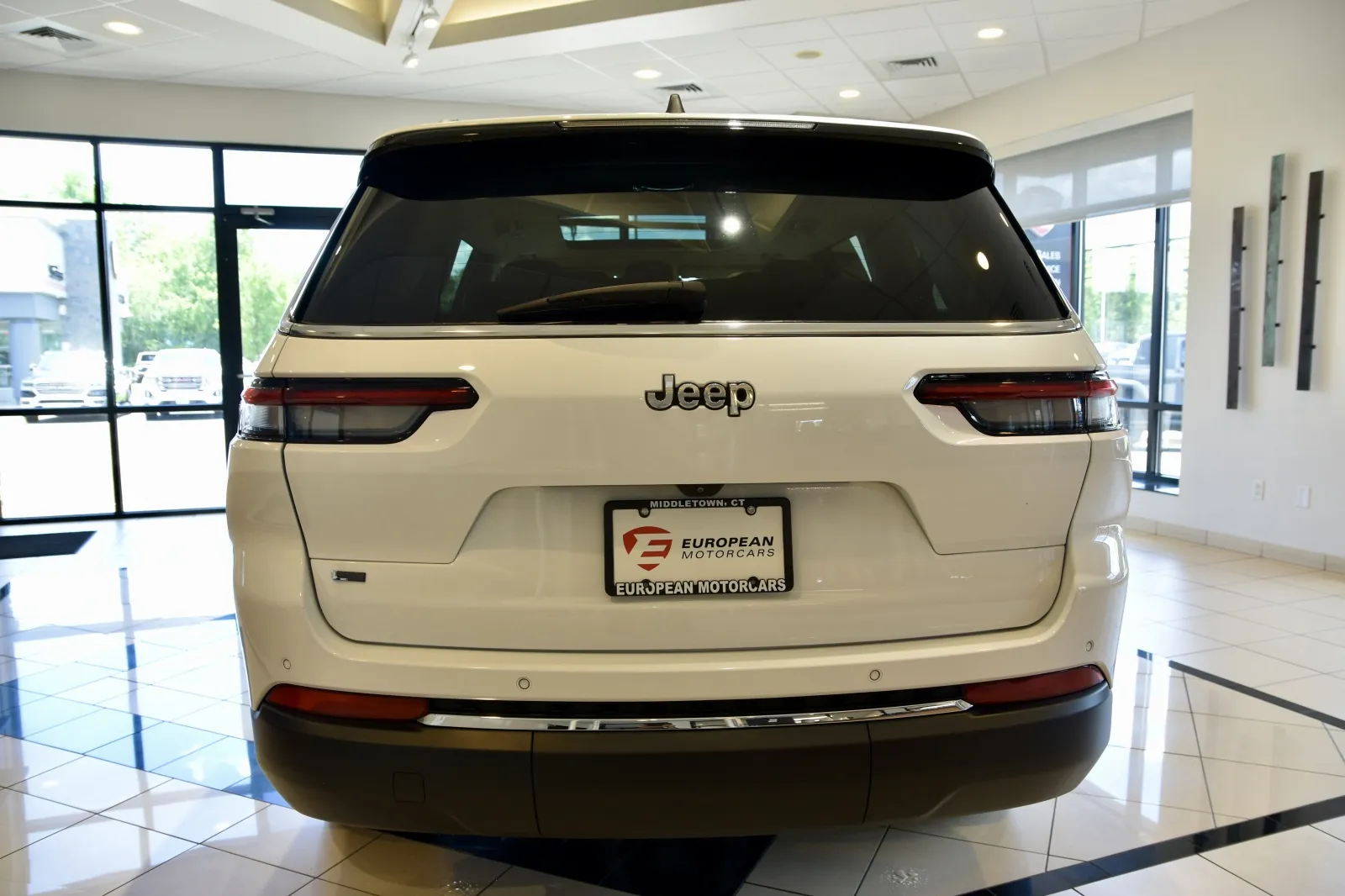 More photos of 2022 Jeep Grand Cherokee L Limited at European Motorcars, CT