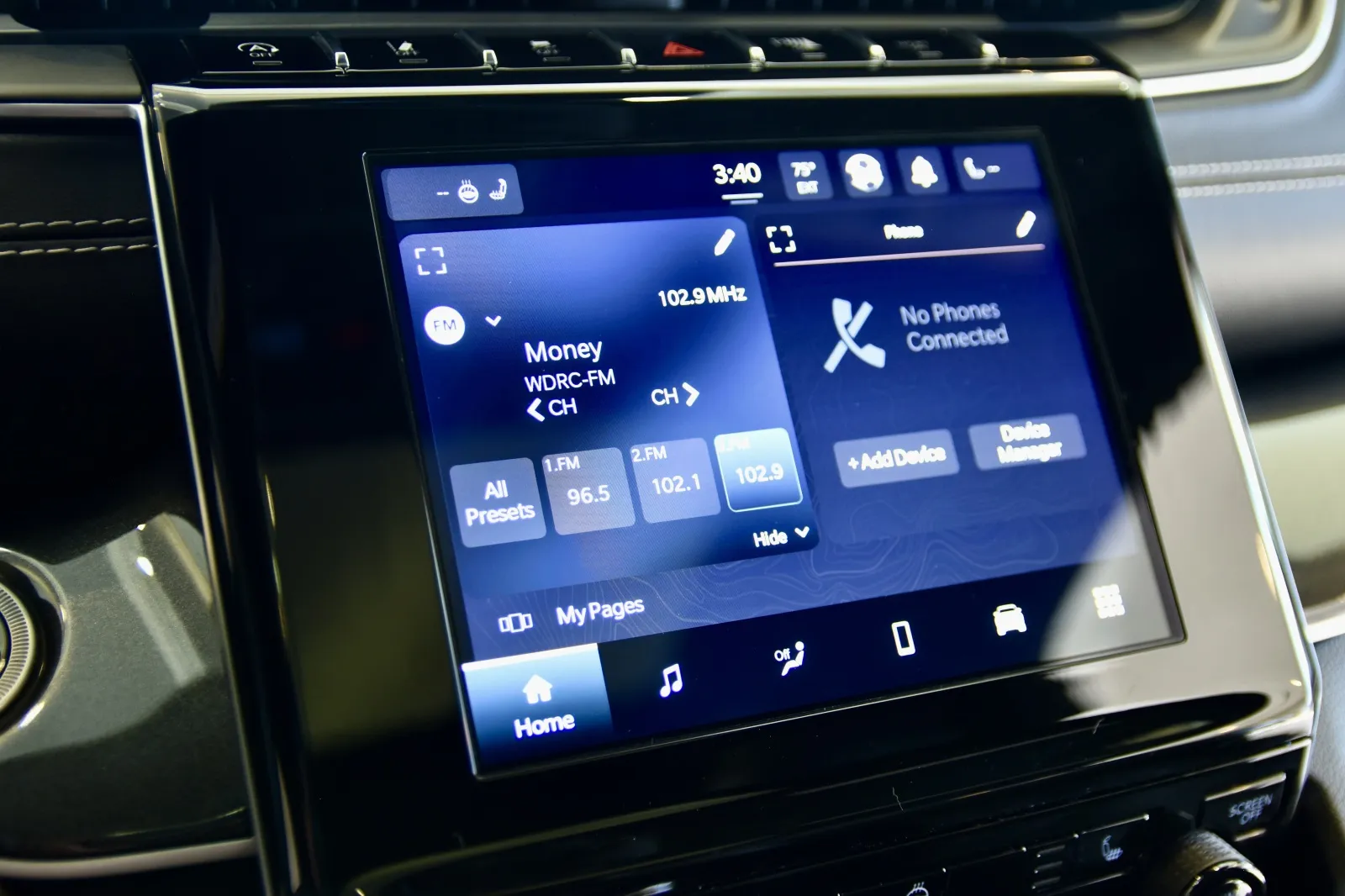 2022 Jeep Grand Cherokee Altitude photo 4