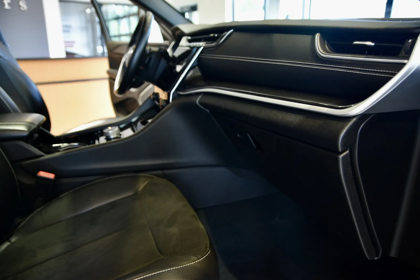 2022 Jeep Grand Cherokee Altitude photo 19