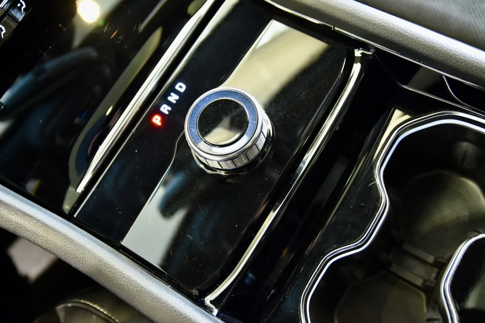 2022 Jeep Grand Cherokee Altitude photo 5