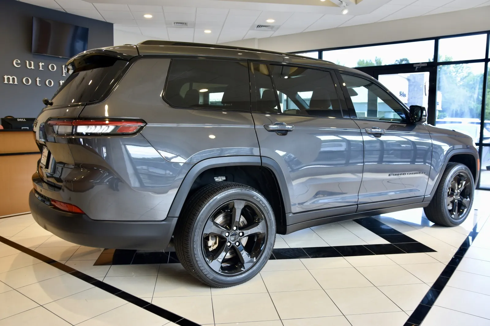 2022 Jeep Grand Cherokee Altitude photo 22
