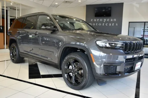 Gray 2022 Jeep Grand Cherokee L Altitude for sale in Middletown, CT