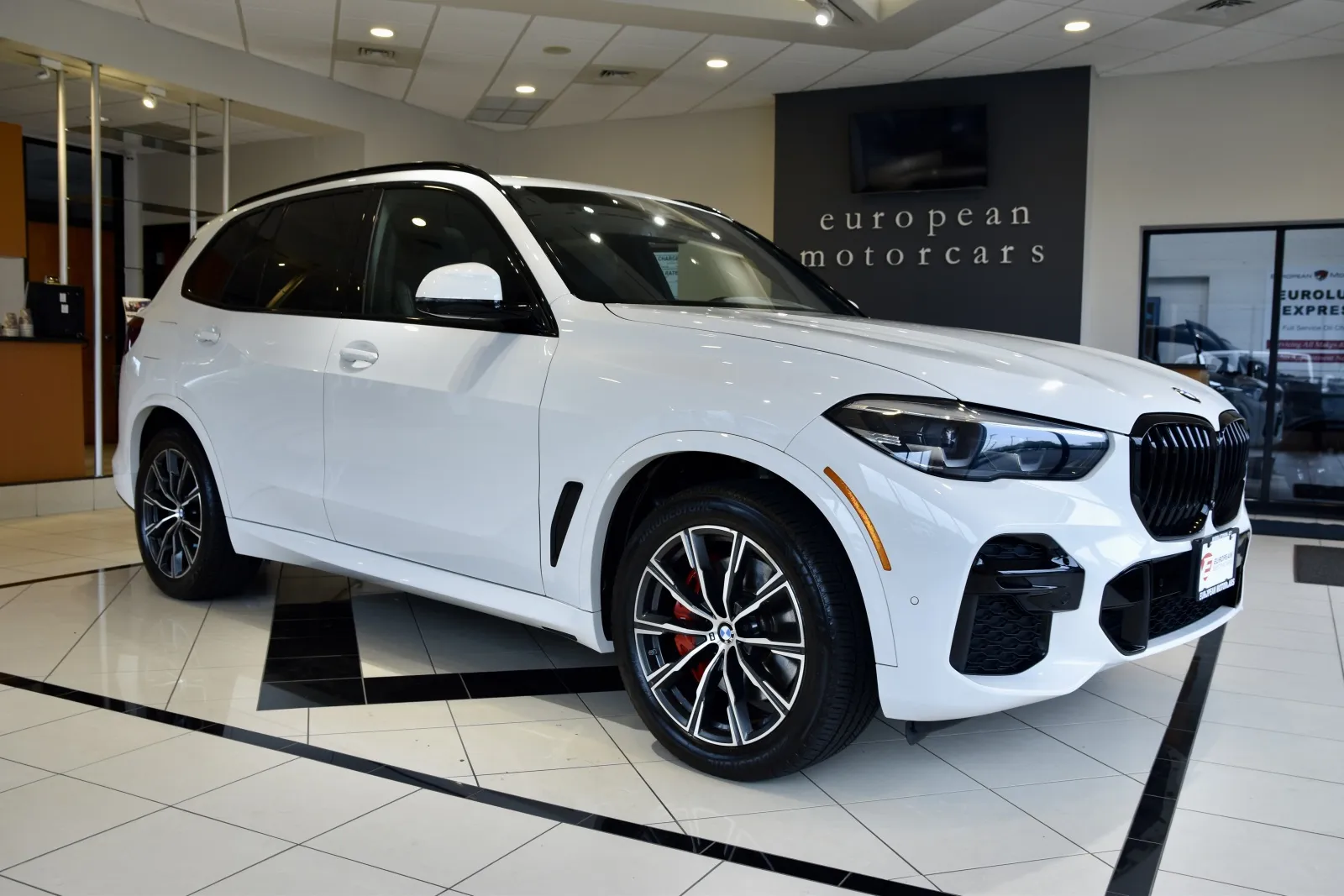 White 2022 BMW X5 M Sport xDrive40i for sale in Middletown, CT