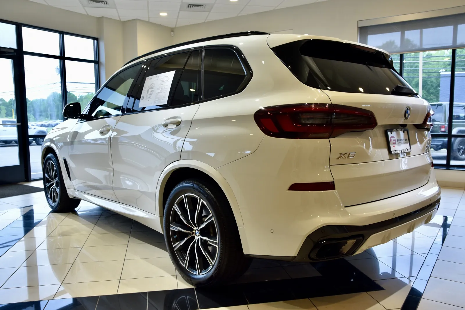More photos of 2022 BMW X5 M Sport xDrive40i at European Motorcars, CT