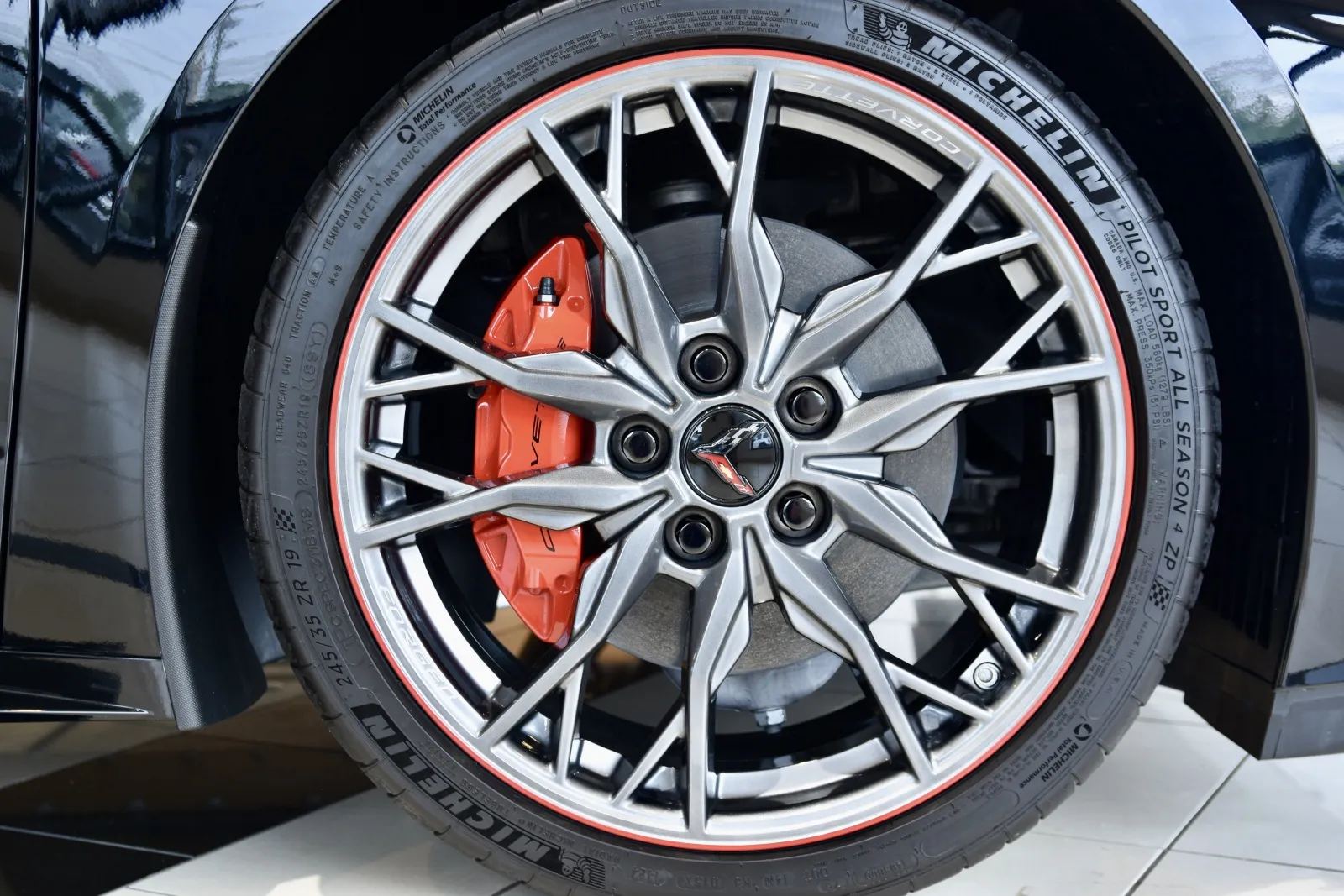 2024 Chevrolet Corvette Stingray photo 12
