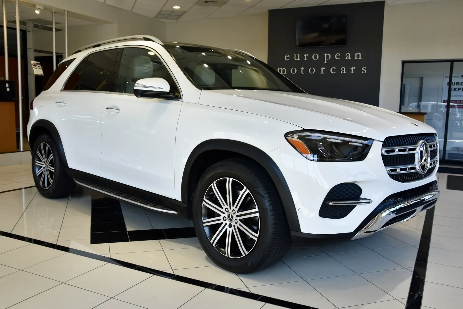 White 2024 Mercedes-Benz GLE 350 4MATIC for sale in Middletown, CT